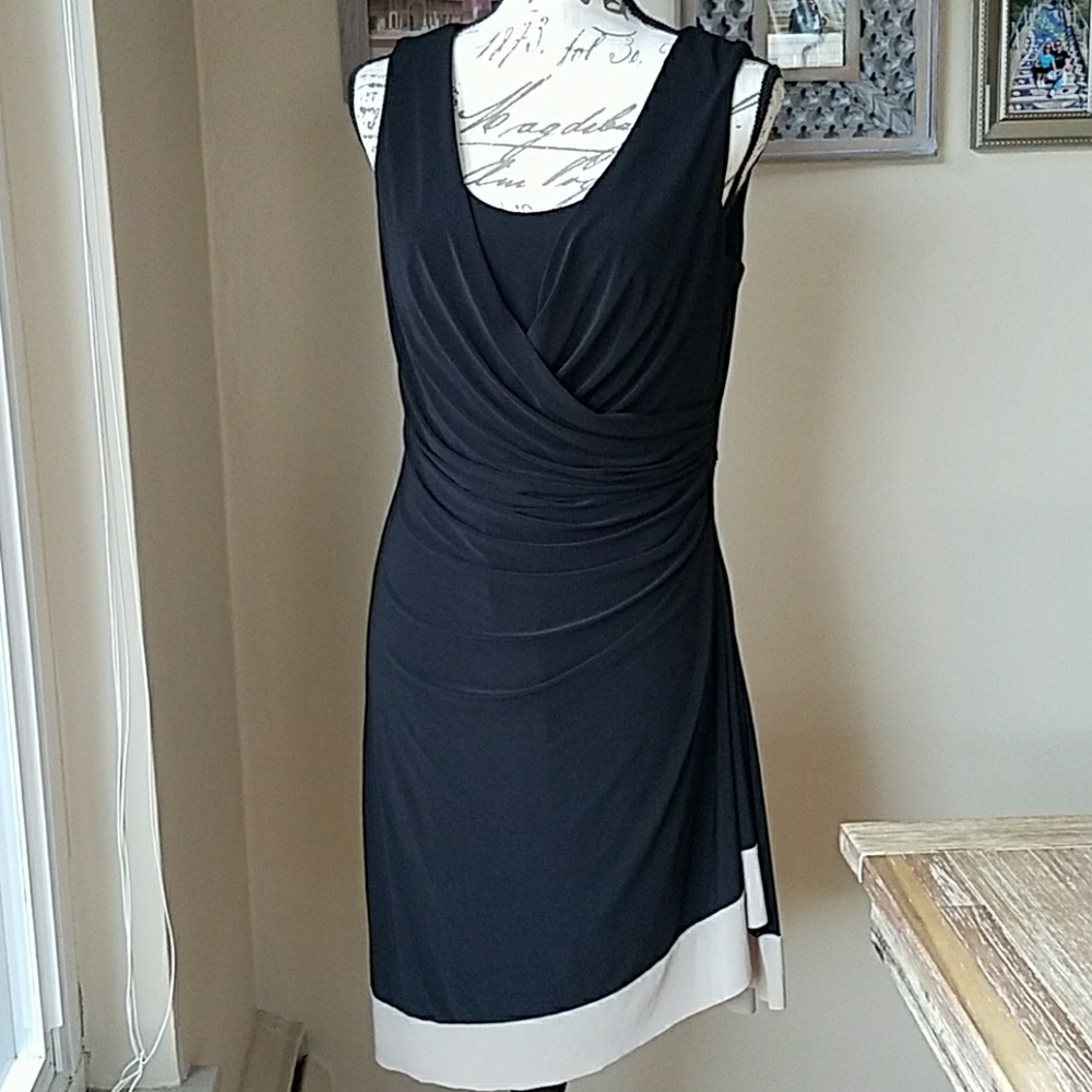 Gorgeous Anne Klein Dress Size 8‎